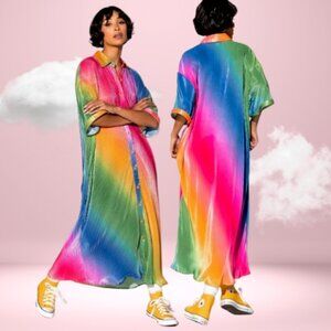 Oversized Plisse Dress in Prismatic Rainbow